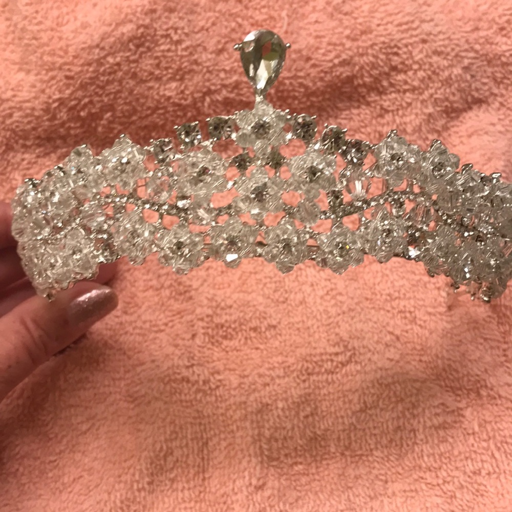 Queen or princess: wear your crown!  Crystals adorn this show stopper. NWOT.